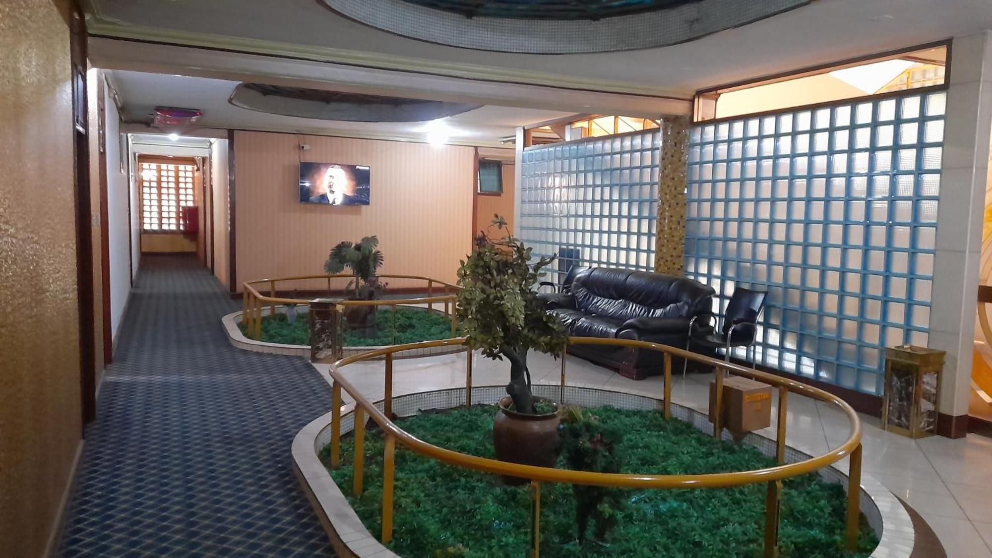 New Jbk Hotel Kampala Exterior foto