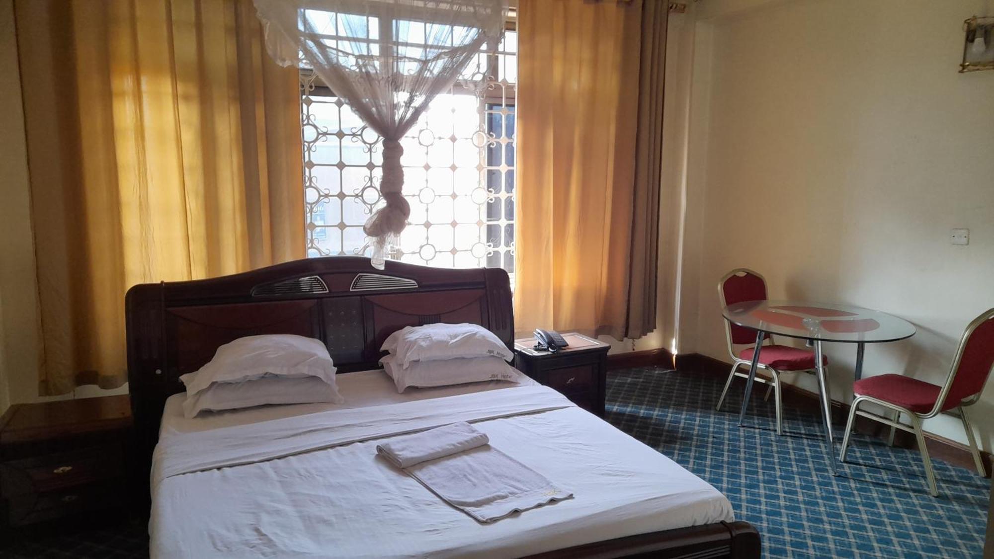 New Jbk Hotel Kampala Exterior foto