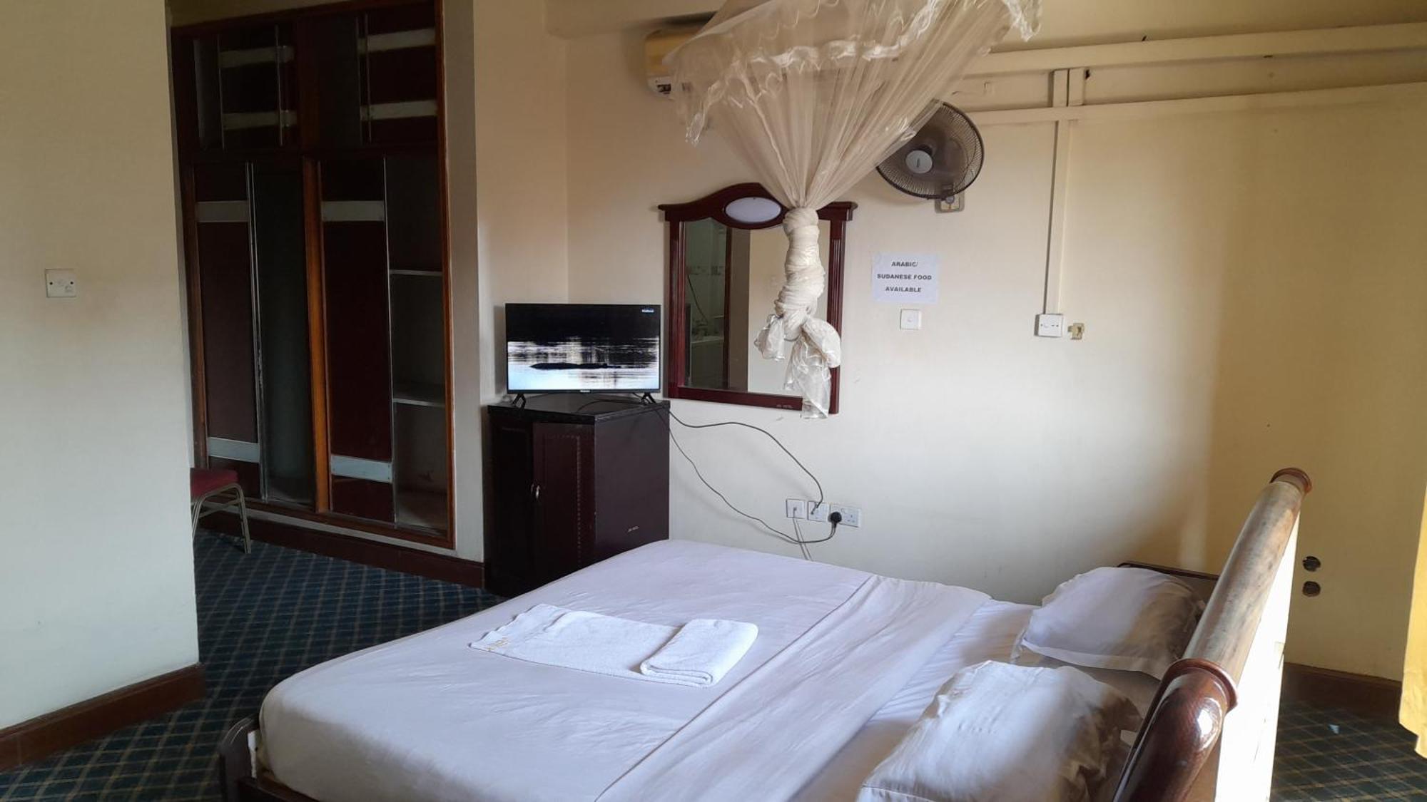 New Jbk Hotel Kampala Exterior foto