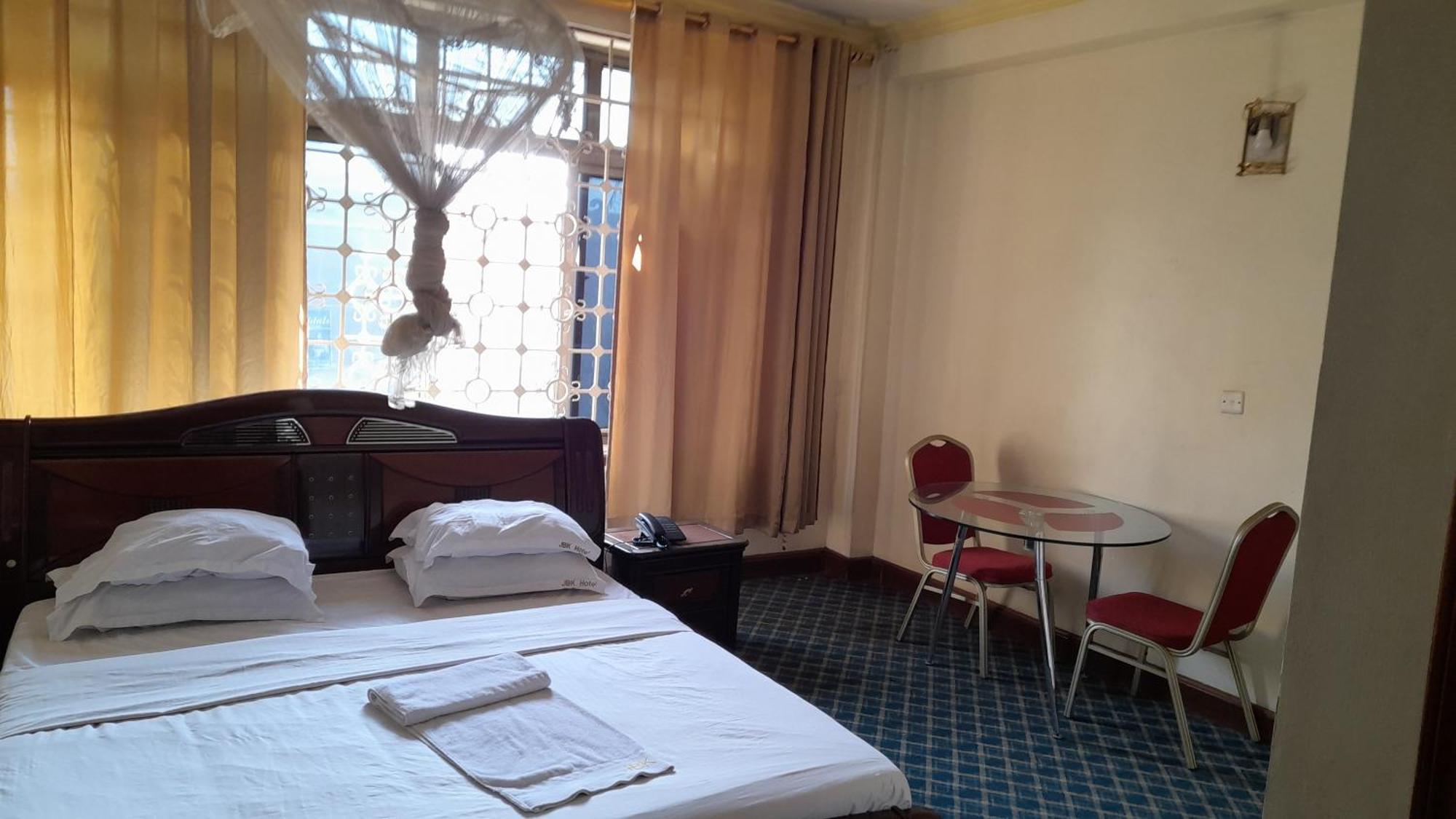 New Jbk Hotel Kampala Exterior foto